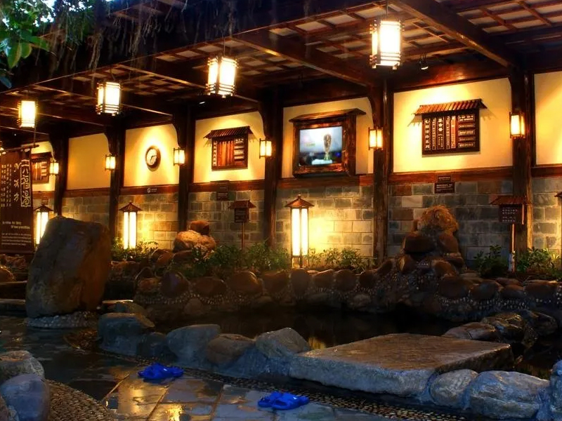 珠海御溫泉度假村(特色複式8人房+廟會自助晚餐+溫泉) (可月曆選項)